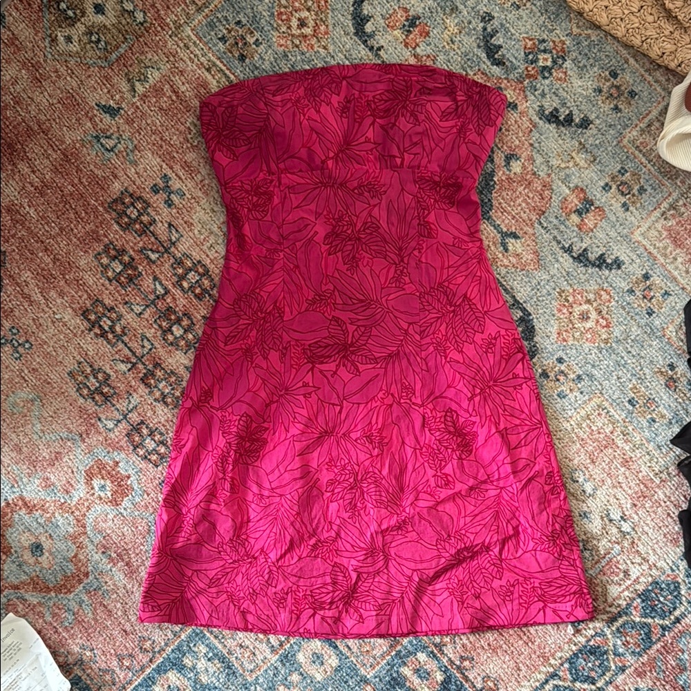 GUESS Vintage Tropical Strapless Mini Dress